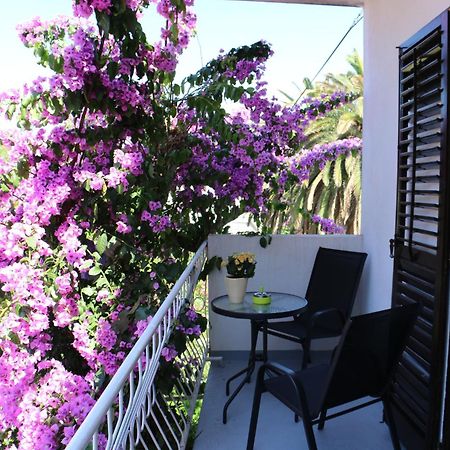 Apartments Milatic Jelsa  Dış mekan fotoğraf