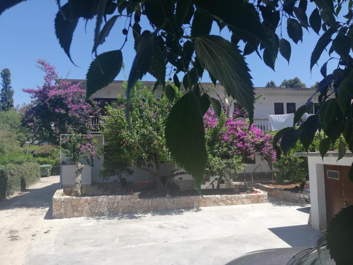 Apartments Milatic Jelsa  Dış mekan fotoğraf