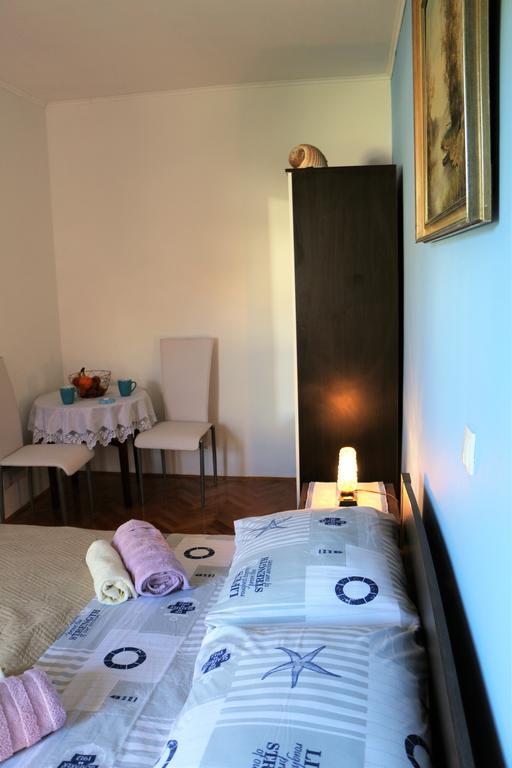 Apartments Milatic Jelsa  Dış mekan fotoğraf