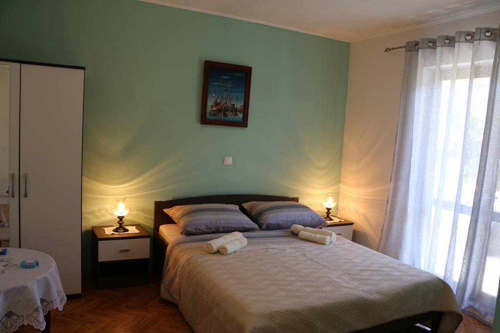 Apartments Milatic Jelsa  Dış mekan fotoğraf
