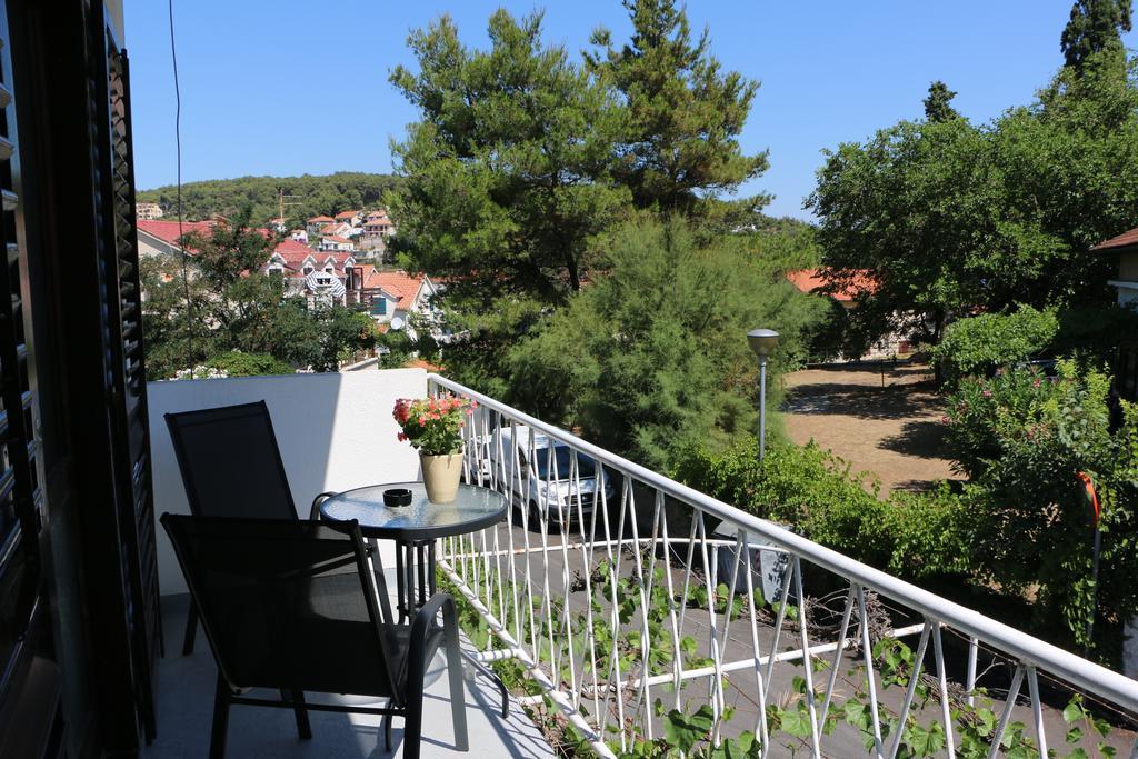 Apartments Milatic Jelsa  Dış mekan fotoğraf