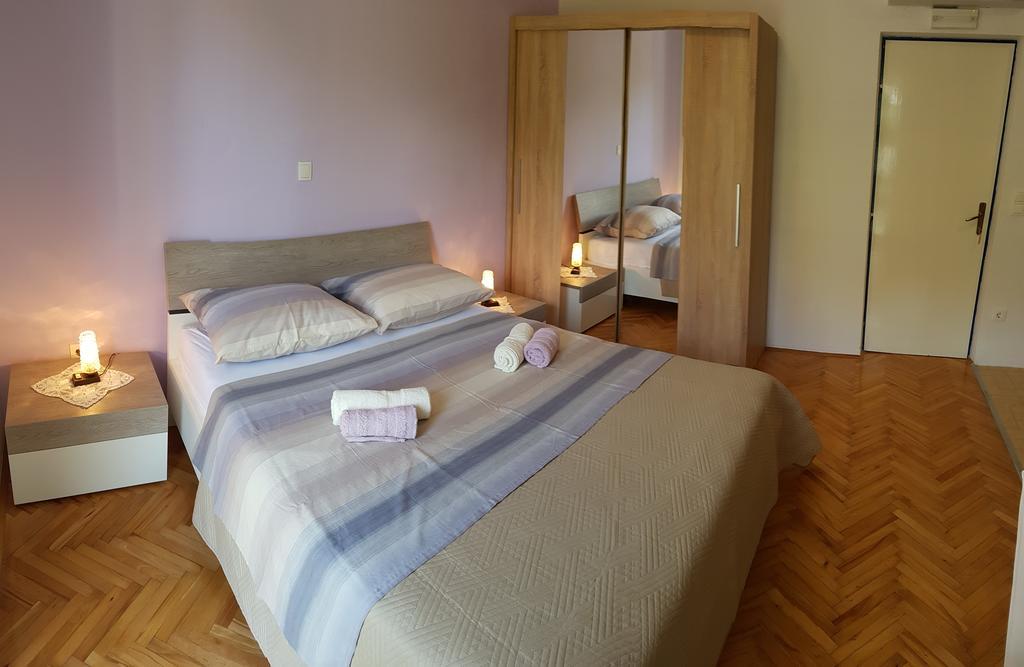 Apartments Milatic Jelsa  Dış mekan fotoğraf