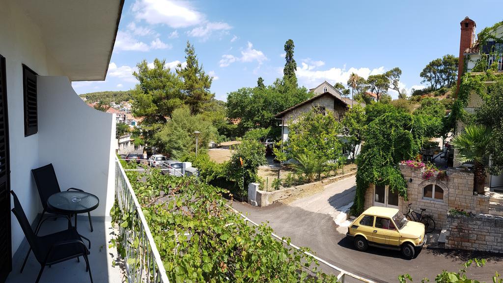 Apartments Milatic Jelsa  Dış mekan fotoğraf