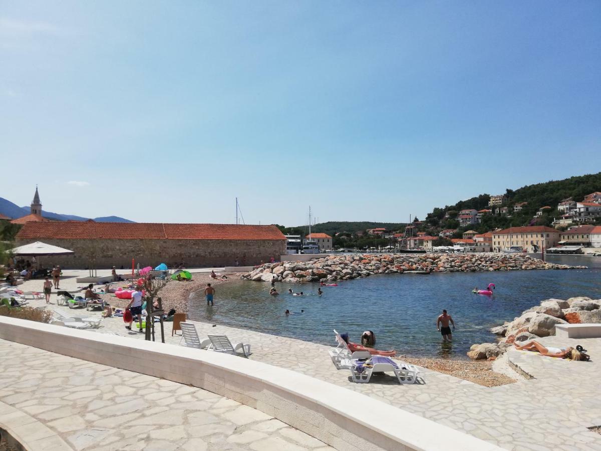 Apartments Milatic Jelsa  Dış mekan fotoğraf