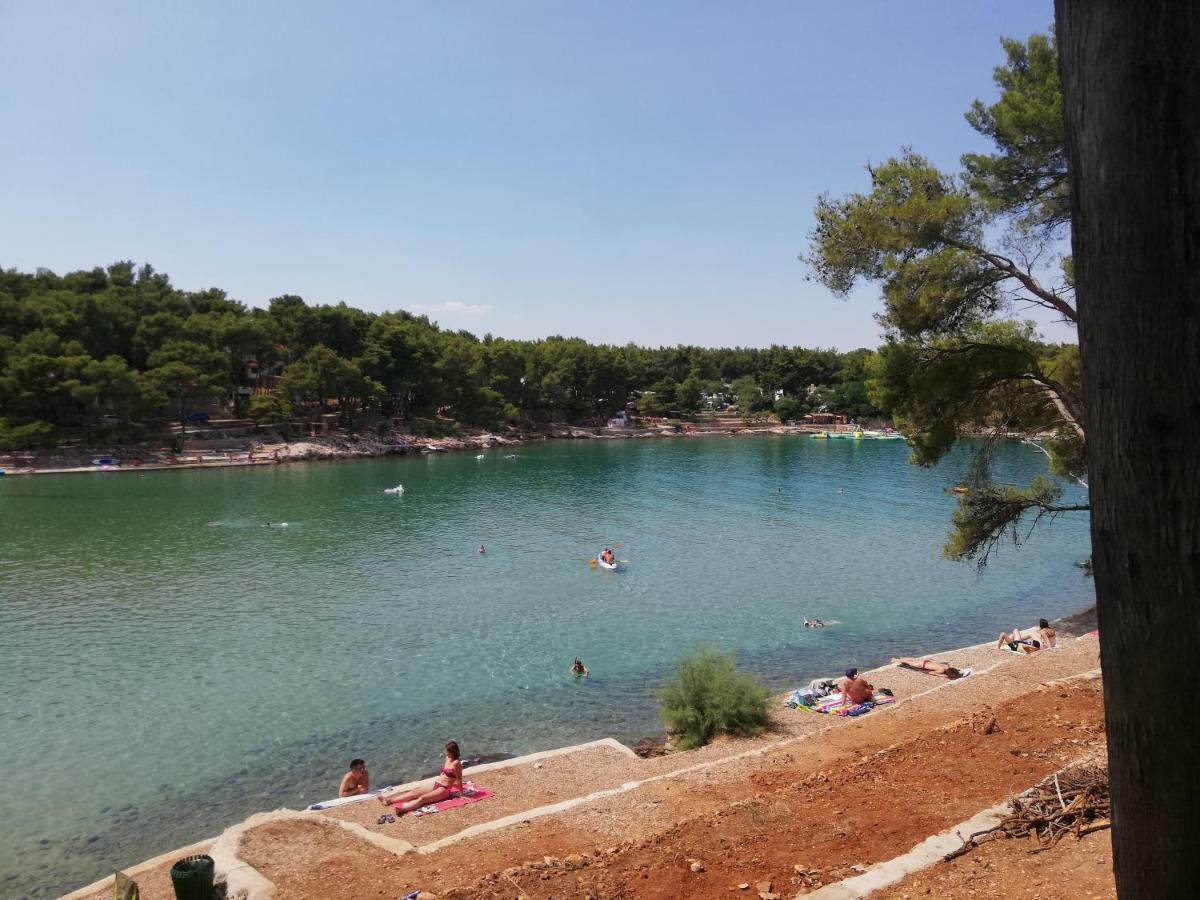 Apartments Milatic Jelsa  Dış mekan fotoğraf